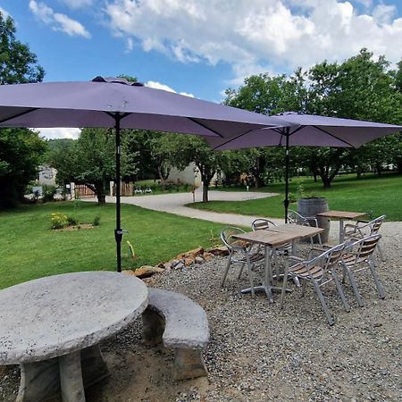 Lodge Tente Les Pommiers Glamping O Rendez-Vous En Demi-Pension Roquefeuil エクステリア 写真