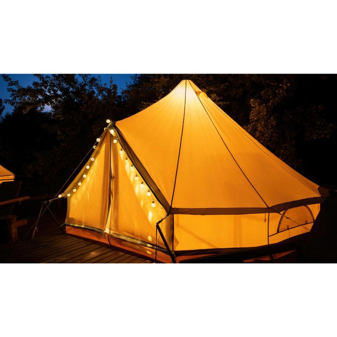 Lodge Tente Les Pommiers Glamping O Rendez-Vous En Demi-Pension Roquefeuil エクステリア 写真